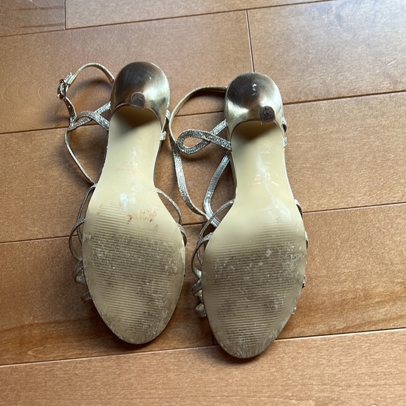 Sparkly Gold Heels - Picture 4 of 7